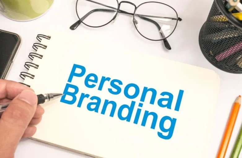 Self-Confidence dan Personal Branding