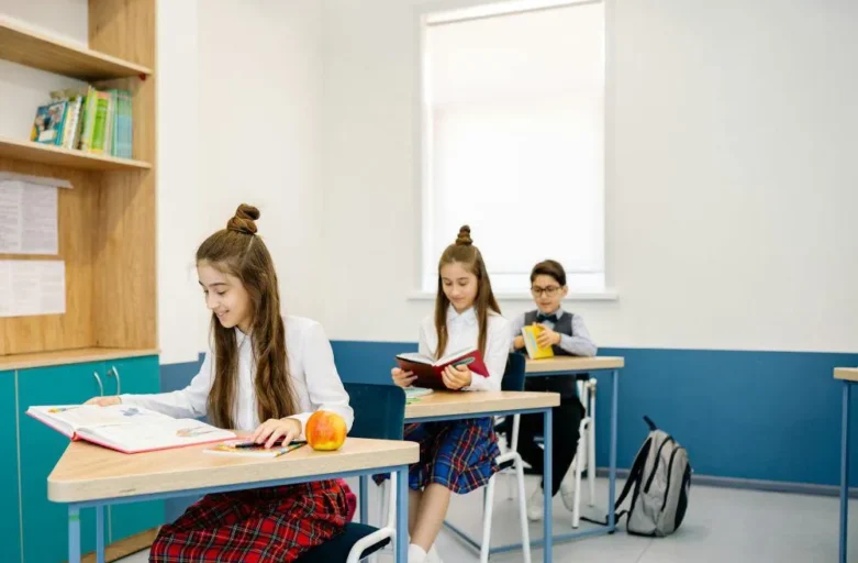 Proses Ide yang Tidak Pernah Diajarkan di Sekolah tapi Bisa Mengubah Hidup Anda!